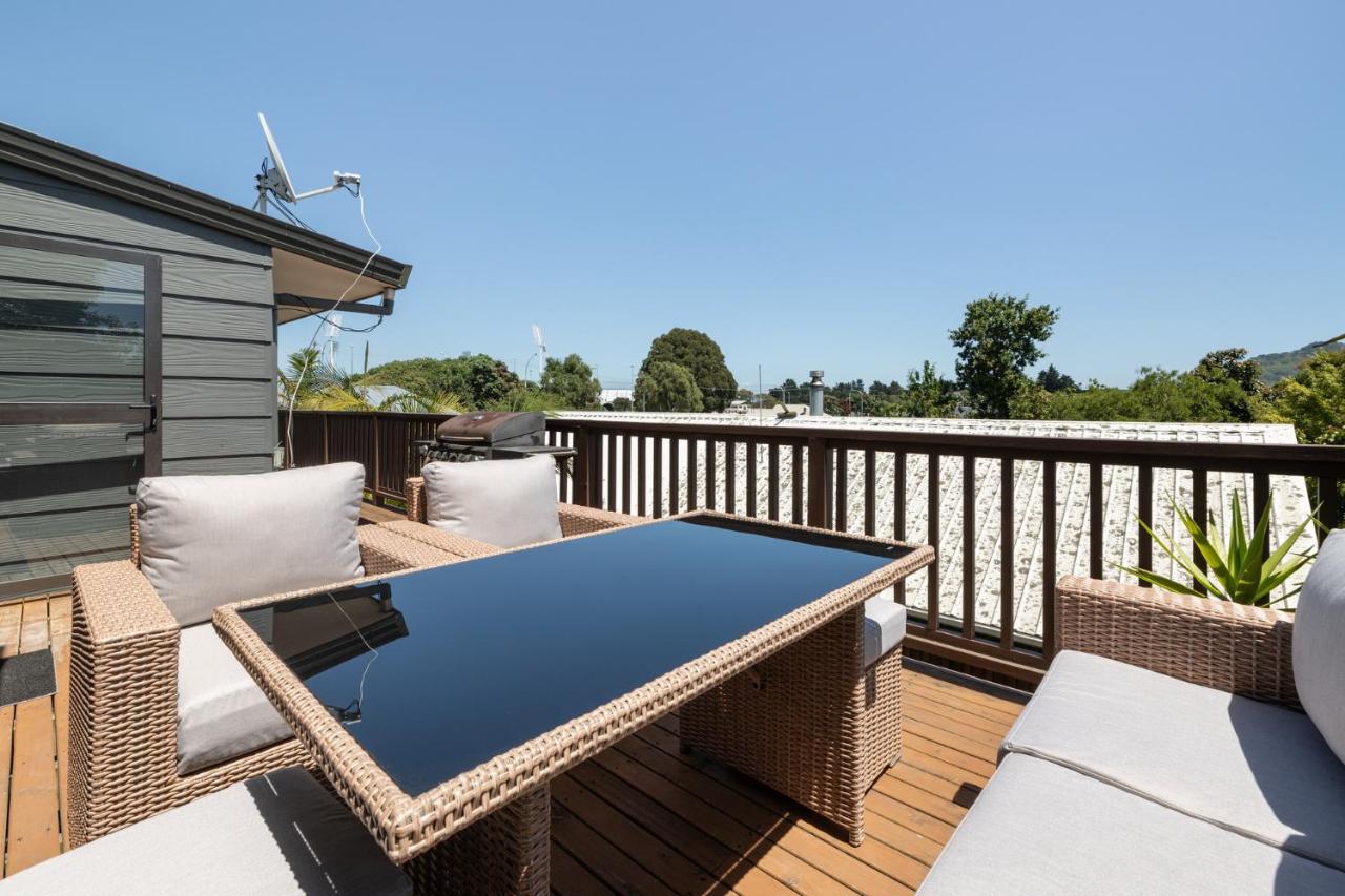 Convenient Family Bach With Easy Access To Blake Park The Beach And Downtown Mount Maunganui Exteriér fotografie
