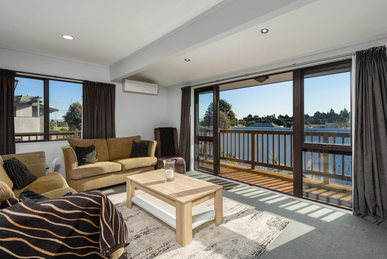 Convenient Family Bach With Easy Access To Blake Park The Beach And Downtown Mount Maunganui Exteriér fotografie