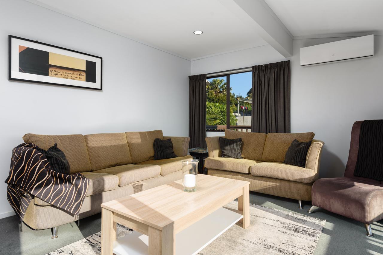 Convenient Family Bach With Easy Access To Blake Park The Beach And Downtown Mount Maunganui Exteriér fotografie