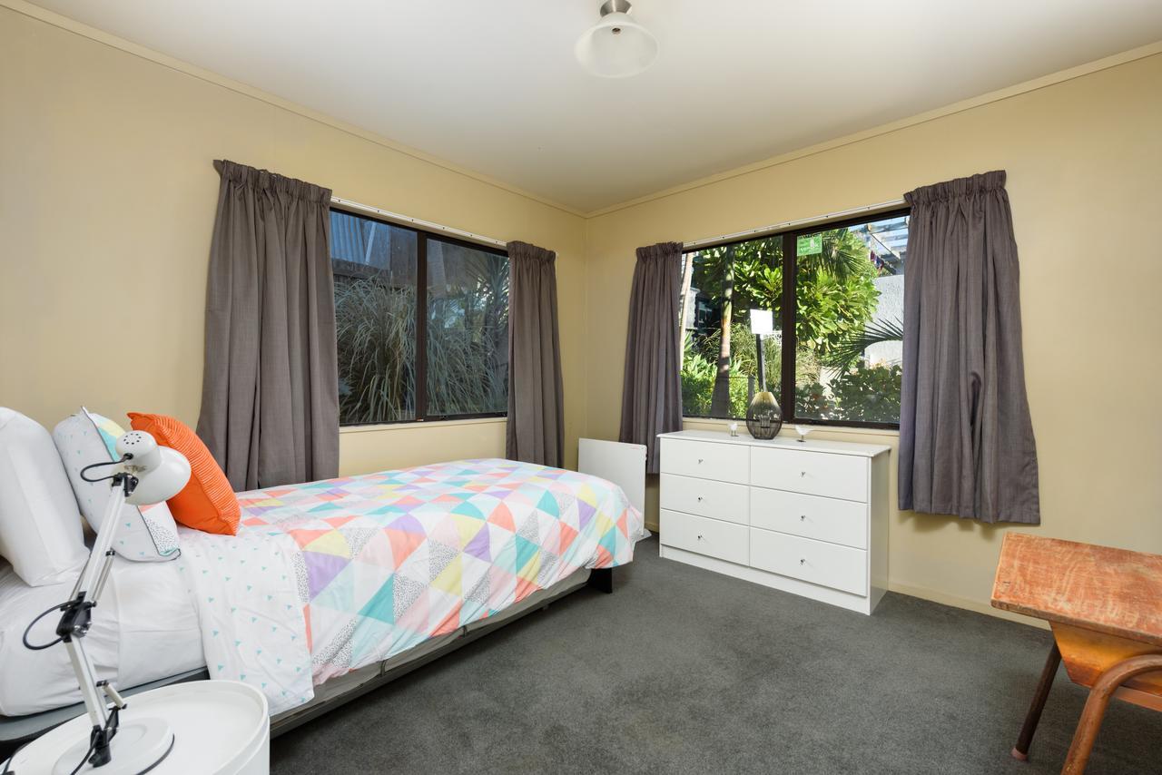 Convenient Family Bach With Easy Access To Blake Park The Beach And Downtown Mount Maunganui Exteriér fotografie